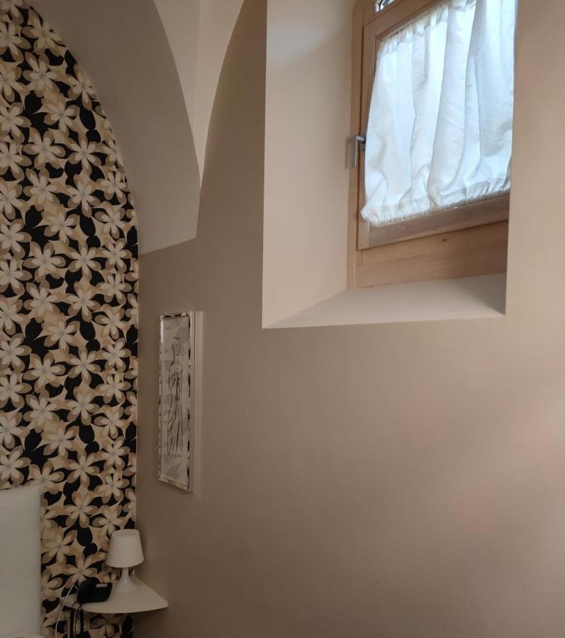Le Stanze Di Finya Hotel Gravina in Puglia Exterior photo